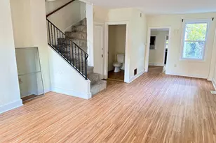 328 St Mary St, Burlington, NJ 08016 - Photo 2