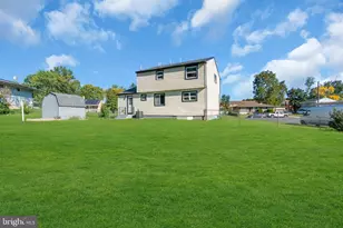 10 Larkin Rd, Burlington, NJ 08016 - Photo 46
