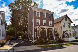 122 E Burlington St, Bordentown, NJ 08505 - Photo 1