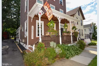 122 E Burlington Street, Bordentown, NJ 08505 - Photo 2