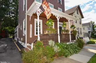 122 E Burlington St, Bordentown, NJ 08505 - Photo 2