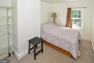 122 E Burlington St, Bordentown, NJ 08505 - Photo 28