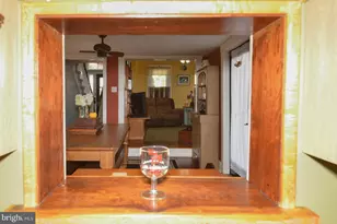 122 E Burlington St, Bordentown, NJ 08505 - Photo 18