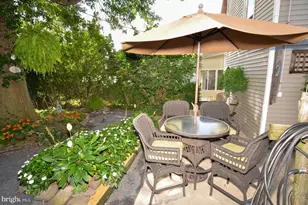 122 E Burlington St, Bordentown, NJ 08505 - Photo 8