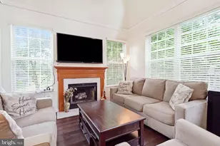 9206 Wrensong Ct, Palmyra, NJ 08065 - Photo 6