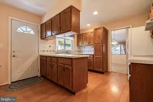 11 Burtons Dr, Southampton, NJ 08088 - Photo 14