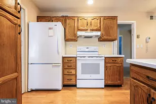 11 Burtons Dr, Southampton, NJ 08088 - Photo 18