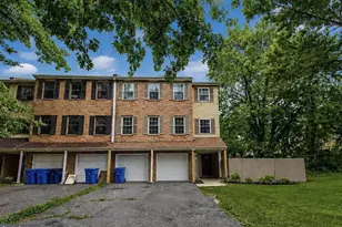 205 Chaucer Ct, Mount Laurel, NJ 08054 - Photo 1