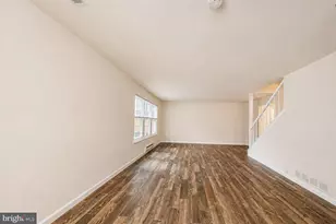 205 Chaucer Ct, Mount Laurel, NJ 08054 - Photo 4