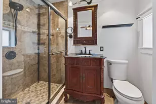 152 E 7th St, Burlington, NJ 08016 - Photo 16