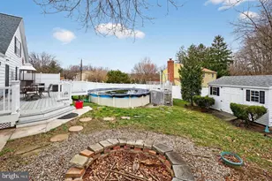 152 E 7th St, Burlington, NJ 08016 - Photo 28