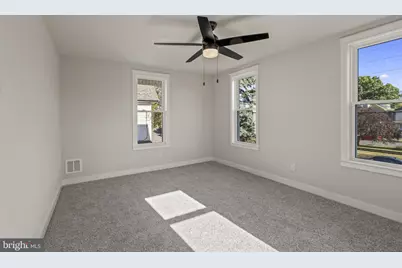 423 W Broad Street, Palmyra, NJ 08065 - Photo 32