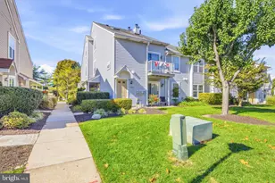 1401 Sedgefield Dr, Mount Laurel, NJ 08054 - Photo 1