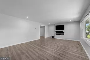 12 Holbrook Ln, Willingboro, NJ 08046 - Photo 6