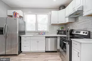 417 E Main St, Millville, NJ 08332 - Photo 4