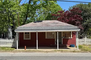 377 Main St, Cedarville, NJ 08311 - Photo 4