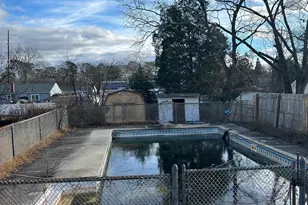 705 N 9th St, Millville, NJ 08332 - Photo 30