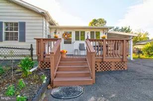 5 Holly Ave, Bridgeton, NJ 08302 - Photo 2