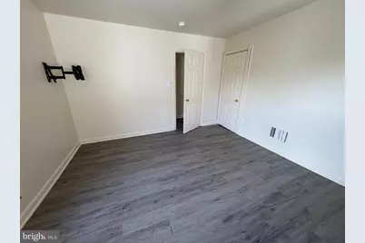 110 W Main Street #B, Millville, NJ 08332 - Photo 8