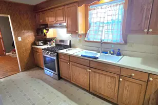 811 N 7th St, Millville, NJ 08332 - Photo 10