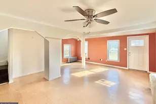 1066 E Sherman Ave, Vineland, NJ 08361 - Photo 8