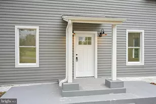 998 E Butler Ave, Vineland, NJ 08361 - Photo 2