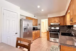 354 Briar Dr, Millville, NJ 08332 - Photo 8