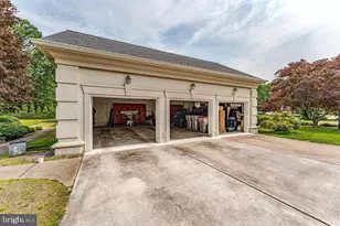 1880 Brookfield St, Vineland, NJ 08361 - Photo 10