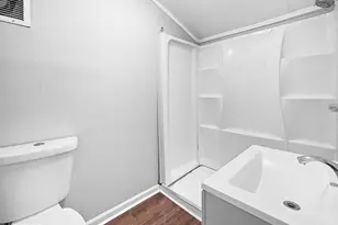 302 W Powell St, Millville, NJ 08332 - Photo 8