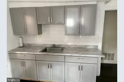 112 W Main Street #B UPSTAIRS, Millville, NJ 08332 - Photo 6