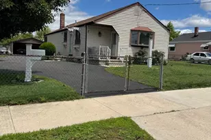 420 W Wood St, Vineland, NJ 08360 - Photo 1
