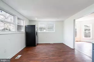 322 Oak St E, Millville, NJ 08332 - Photo 10