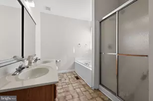 723 Streamview Ln, Vineland, NJ 08360 - Photo 12