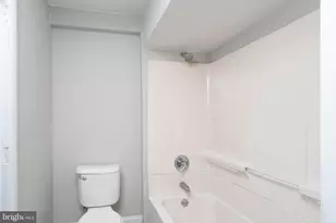 211 W Foundry St, Millville, NJ 08332 - Photo 14