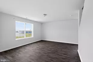 913 MacArthur Dr, Bridgeton, NJ 08302 - Photo 8