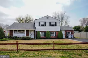 1187 Francine Dr, Vineland, NJ 08360 - Photo 2