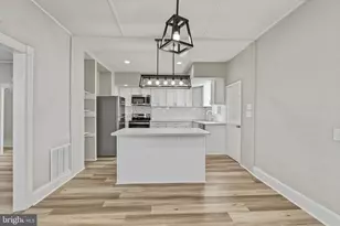 513 E Mulberry St, Millville, NJ 08332 - Photo 8