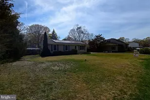 141 Main Dr, Millville, NJ 08332 - Photo 2