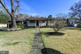 35 E Forest Glen Dr, Millville, NJ 08332 - Photo 2