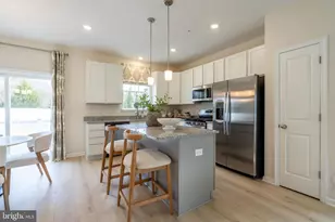 39 Whitaker Ct, Millville, NJ 08332 - Photo 2