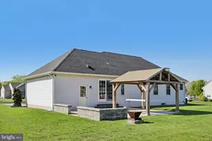 2454 Bella Rosa Ct, Vineland, NJ 08361 - Photo 4
