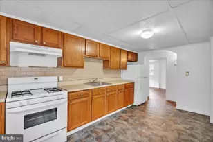 525 E Park Ave, Vineland, NJ 08360 - Photo 10