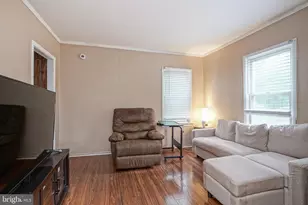 218 W Park Ave, Vineland, NJ 08360 - Photo 6