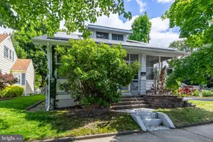 221 Hampton St, Bridgeton, NJ 08302 - Photo 2