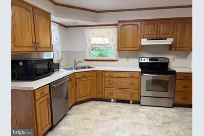 506 S Burlington Road, Bridgeton, NJ 08302 - Photo 2