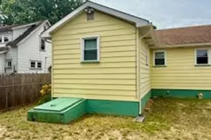 402 Fulton St, Millville, NJ 08332 - Photo 16