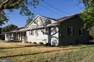 117 Redcrest St, Vineland, NJ 08361 - Photo 2