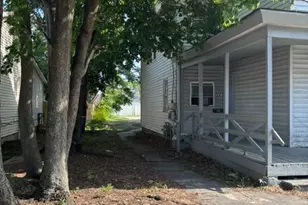 21 W Foundry St, Millville, NJ 08332 - Photo 6