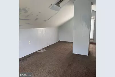 215 W McNeal Street W, Millville, NJ 08332 - Photo 22