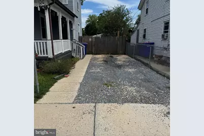 215 W McNeal Street W, Millville, NJ 08332 - Photo 2